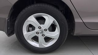Used 2016 Honda City [2014-2017] V Petrol Manual tyres RIGHT REAR TYRE RIM VIEW