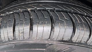Used 2014 Hyundai Verna [2011-2015] Fluidic 1.6 VTVT EX Petrol Manual tyres LEFT FRONT TYRE TREAD VIEW