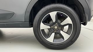 Used 2018 Tata Nexon [2017-2020] XZA Plus AMT Petrol Petrol Automatic tyres LEFT REAR TYRE RIM VIEW