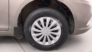 Used 2016 Maruti Suzuki Swift Dzire VXI Petrol Manual tyres RIGHT FRONT TYRE RIM VIEW