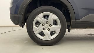 Used 2021 Hyundai Venue [2019-2022] S+ 1.2 Petrol Manual tyres RIGHT REAR TYRE RIM VIEW