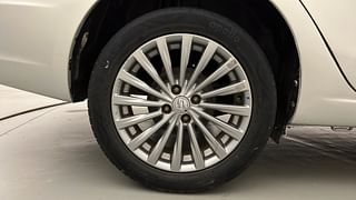 Used 2017 Maruti Suzuki Ciaz [2014-2017] ZXI+ Petrol Manual tyres RIGHT REAR TYRE RIM VIEW