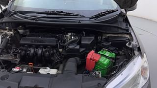 Used 2016 Honda City [2014-2017] V Petrol Manual engine ENGINE LEFT SIDE HINGE & APRON VIEW