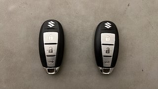 Used 2017 Maruti Suzuki Ciaz [2014-2017] ZXI+ Petrol Manual extra CAR KEY VIEW