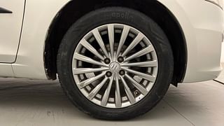 Used 2017 Maruti Suzuki Ciaz [2014-2017] ZXI+ Petrol Manual tyres RIGHT FRONT TYRE RIM VIEW