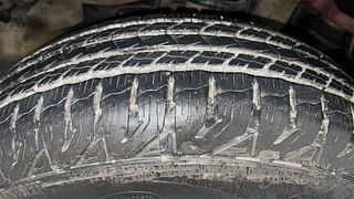Used 2016 Mahindra TUV300 [2015-2020] T6 Plus Diesel Manual tyres RIGHT FRONT TYRE TREAD VIEW