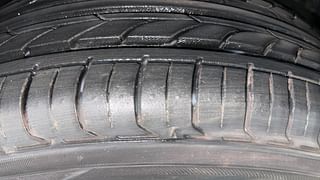 Used 2016 Honda City [2014-2017] V Petrol Manual tyres RIGHT FRONT TYRE TREAD VIEW