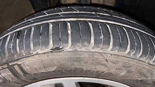 Used 2022 Renault Triber RXZ AMT Petrol Automatic tyres RIGHT FRONT TYRE TREAD VIEW