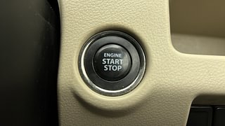 Used 2017 Maruti Suzuki Ciaz [2014-2017] ZXI+ Petrol Manual top_features Keyless start