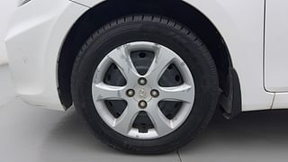 Used 2014 Hyundai Verna [2011-2015] Fluidic 1.6 VTVT EX Petrol Manual tyres LEFT FRONT TYRE RIM VIEW