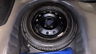 Used 2017 Maruti Suzuki Dzire [2017-2020] VXI AMT Petrol Automatic tyres SPARE TYRE VIEW