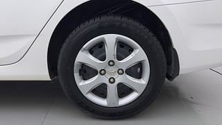 Used 2014 Hyundai Verna [2011-2015] Fluidic 1.6 VTVT EX Petrol Manual tyres LEFT REAR TYRE RIM VIEW