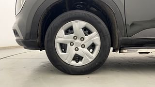 Used 2021 Hyundai Venue [2019-2022] S+ 1.2 Petrol Manual tyres LEFT FRONT TYRE RIM VIEW