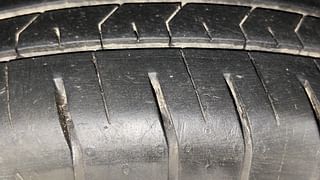 Used 2021 Hyundai Venue [2019-2022] S+ 1.2 Petrol Manual tyres LEFT REAR TYRE TREAD VIEW