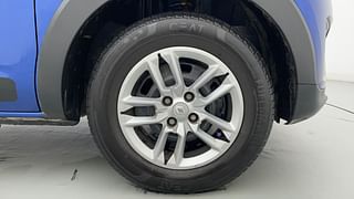 Used 2019 Renault Triber RXT Petrol Manual tyres RIGHT FRONT TYRE RIM VIEW