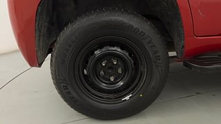 Used 2016 Mahindra TUV300 [2015-2020] T6 Plus Diesel Manual tyres RIGHT REAR TYRE RIM VIEW