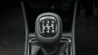 Used 2023 Tata Punch Adventure Rhythm Pack MT Petrol Manual interior GEAR  KNOB VIEW