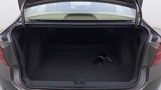 Used 2016 Honda City [2014-2017] V Petrol Manual interior DICKY INSIDE VIEW