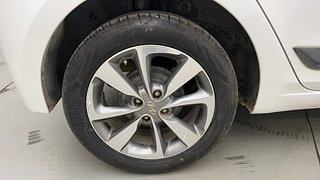 Used 2015 Hyundai Elite i20 [2014-2018] Asta 1.4 CRDI Diesel Manual tyres RIGHT REAR TYRE RIM VIEW