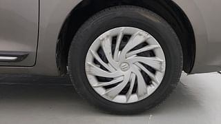 Used 2019 Maruti Suzuki New Ertiga [2018-2022] VXI AT Petrol Automatic tyres RIGHT FRONT TYRE RIM VIEW