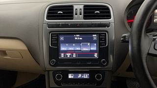 Used 2019 Volkswagen Vento [2015-2019] Highline Petrol AT Petrol Automatic interior MUSIC SYSTEM & AC CONTROL VIEW