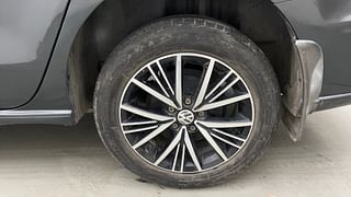 Used 2019 Volkswagen Vento [2015-2019] Highline Petrol AT Petrol Automatic tyres LEFT REAR TYRE RIM VIEW