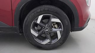 Used 2019 Hyundai Venue [2019-2022] SX Plus 1.0 Turbo DCT Petrol Automatic tyres RIGHT FRONT TYRE RIM VIEW