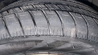 Used 2019 Ford Figo [2019-2021] Titanium Petrol Petrol Manual tyres RIGHT FRONT TYRE TREAD VIEW