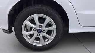 Used 2019 Ford Figo [2019-2021] Titanium Petrol Petrol Manual tyres RIGHT REAR TYRE RIM VIEW