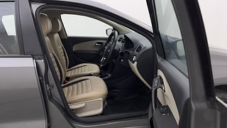 Used 2014 Volkswagen Polo [2010-2014] Highline1.2L (P) Petrol Manual interior RIGHT SIDE FRONT DOOR CABIN VIEW