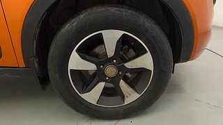 Used 2019 Tata Nexon [2017-2020] XZ Plus Dual Tone roof Petrol Petrol Manual tyres RIGHT FRONT TYRE RIM VIEW