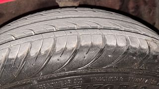 Used 2013 Hyundai Eon [2011-2018] Sportz Petrol Manual tyres RIGHT FRONT TYRE TREAD VIEW