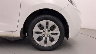 Used 2018 Hyundai Xcent [2017-2019] S AT Petrol Petrol Automatic tyres RIGHT FRONT TYRE RIM VIEW