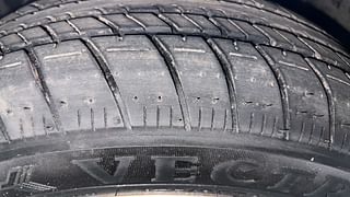 Used 2019 Ford Figo [2019-2021] Titanium Petrol Petrol Manual tyres LEFT FRONT TYRE TREAD VIEW