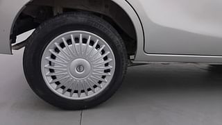 Used 2017 Maruti Suzuki Alto K10 [2014-2019] VXI AMT (O) Petrol Automatic tyres RIGHT REAR TYRE RIM VIEW
