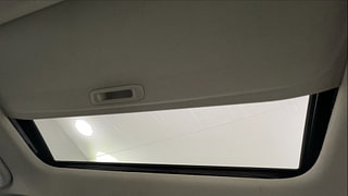 Used 2022 Kia Seltos GTX Plus Petrol Manual top_features Sunroof