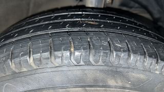 Used 2018 Maruti Suzuki Dzire [2017-2020] VXI Petrol Manual tyres RIGHT FRONT TYRE TREAD VIEW