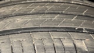 Used 2021 honda Amaze 1.2 S i-VTEC Petrol Manual tyres LEFT REAR TYRE TREAD VIEW