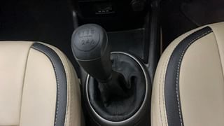 Used 2014 Hyundai i20 [2012-2014] Sportz 1.4 CRDI Diesel Manual interior GEAR  KNOB VIEW