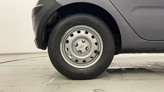 Used 2014 Hyundai i10 [2010-2016] Era Petrol Petrol Manual tyres RIGHT REAR TYRE RIM VIEW