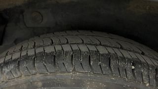 Used 2011 Hyundai i10 [2010-2016] Magna 1.2 Petrol Petrol Manual tyres RIGHT REAR TYRE TREAD VIEW