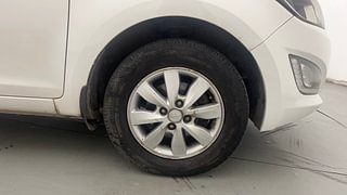 Used 2014 Hyundai i20 [2012-2014] Sportz 1.4 CRDI Diesel Manual tyres RIGHT FRONT TYRE RIM VIEW