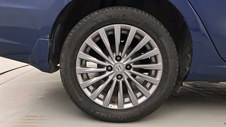 Used 2017 maruti-suzuki Ciaz Alpha Petrol Petrol Manual tyres RIGHT REAR TYRE RIM VIEW