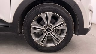 Used 2017 Hyundai Creta [2015-2018] 1.6 SX (O) Diesel Manual tyres RIGHT FRONT TYRE RIM VIEW