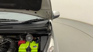 Used 2015 Chevrolet Beat [2014-2017] LT Petrol Petrol Manual engine ENGINE LEFT SIDE HINGE & APRON VIEW