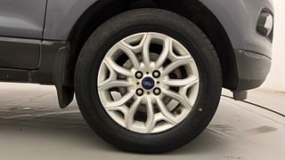 Used 2016 Ford EcoSport [2015-2017] Titanium 1.5L Ti-VCT AT Petrol Automatic tyres RIGHT FRONT TYRE RIM VIEW