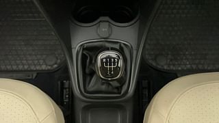 Used 2017 Skoda Rapid new [2016-2020] Style Petrol Petrol Manual interior GEAR  KNOB VIEW