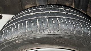 Used 2020 Renault Triber RXZ AMT Petrol Automatic tyres RIGHT REAR TYRE TREAD VIEW