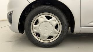 Used 2015 Chevrolet Beat [2014-2017] LT Petrol Petrol Manual tyres LEFT FRONT TYRE RIM VIEW
