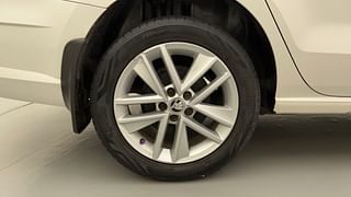 Used 2017 Skoda Rapid new [2016-2020] Style Petrol Petrol Manual tyres RIGHT REAR TYRE RIM VIEW